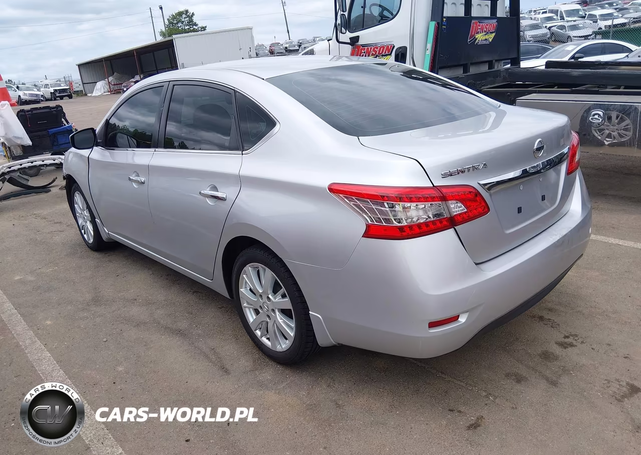 2015 Nissan Sentra S VIN:3N1AB7AP6FY266384 - 3