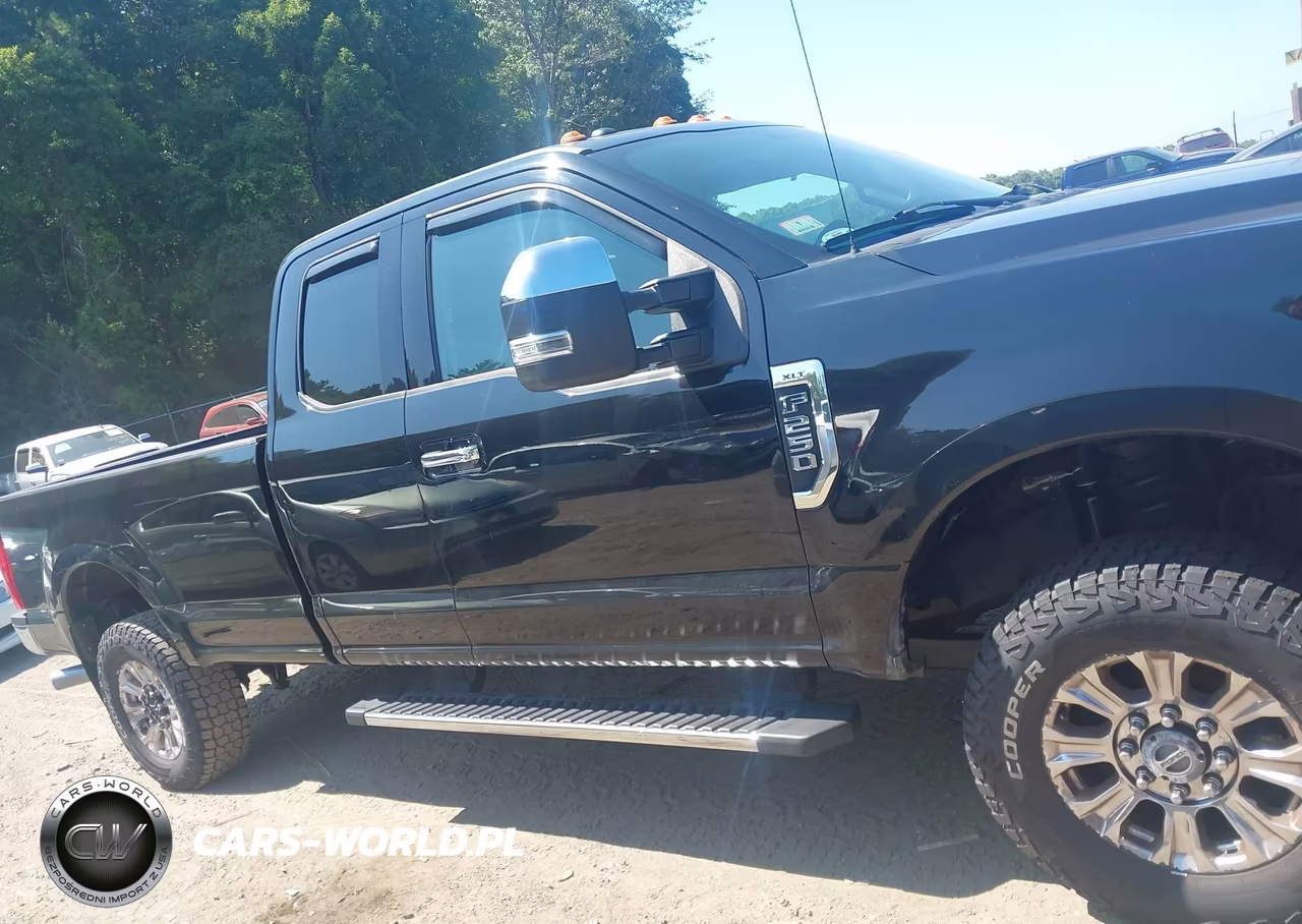 2017 Ford F-250 Xlt VIN:1FT7X2B69HED02828 - 13