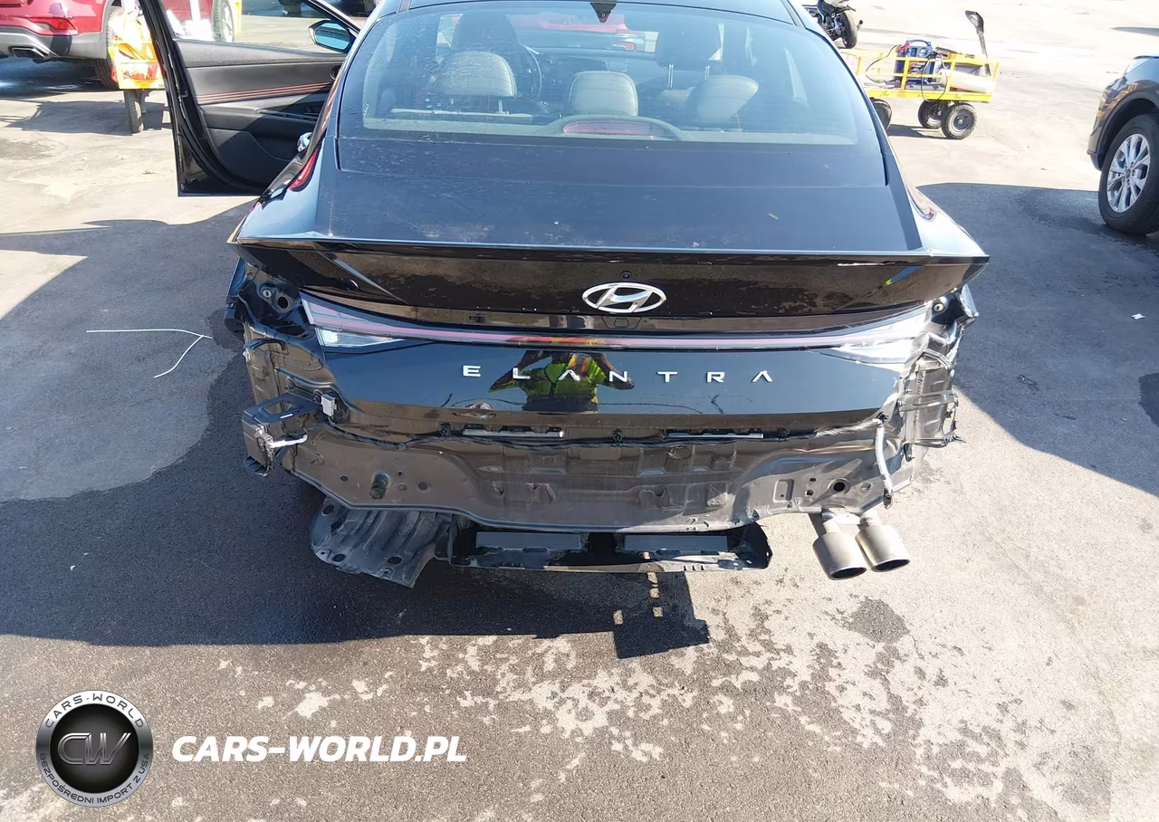 2021 Hyundai Elantra N Line VIN:KMHLR4AF8MU105960 - 6