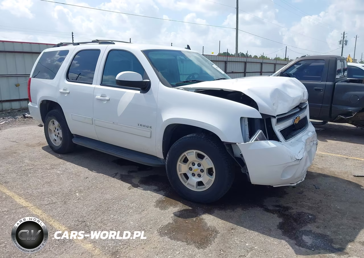 2014 Chevrolet Tahoe Ls – zdjęcie 1 z 15