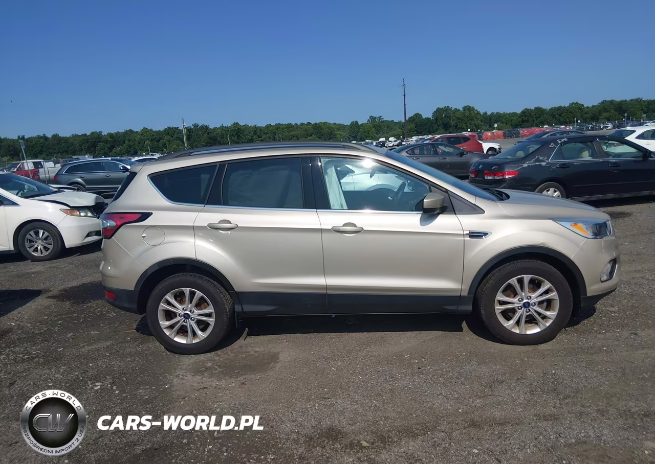 2018 Ford Escape Se VIN:1FMCU0GD0JUC73939 - 13