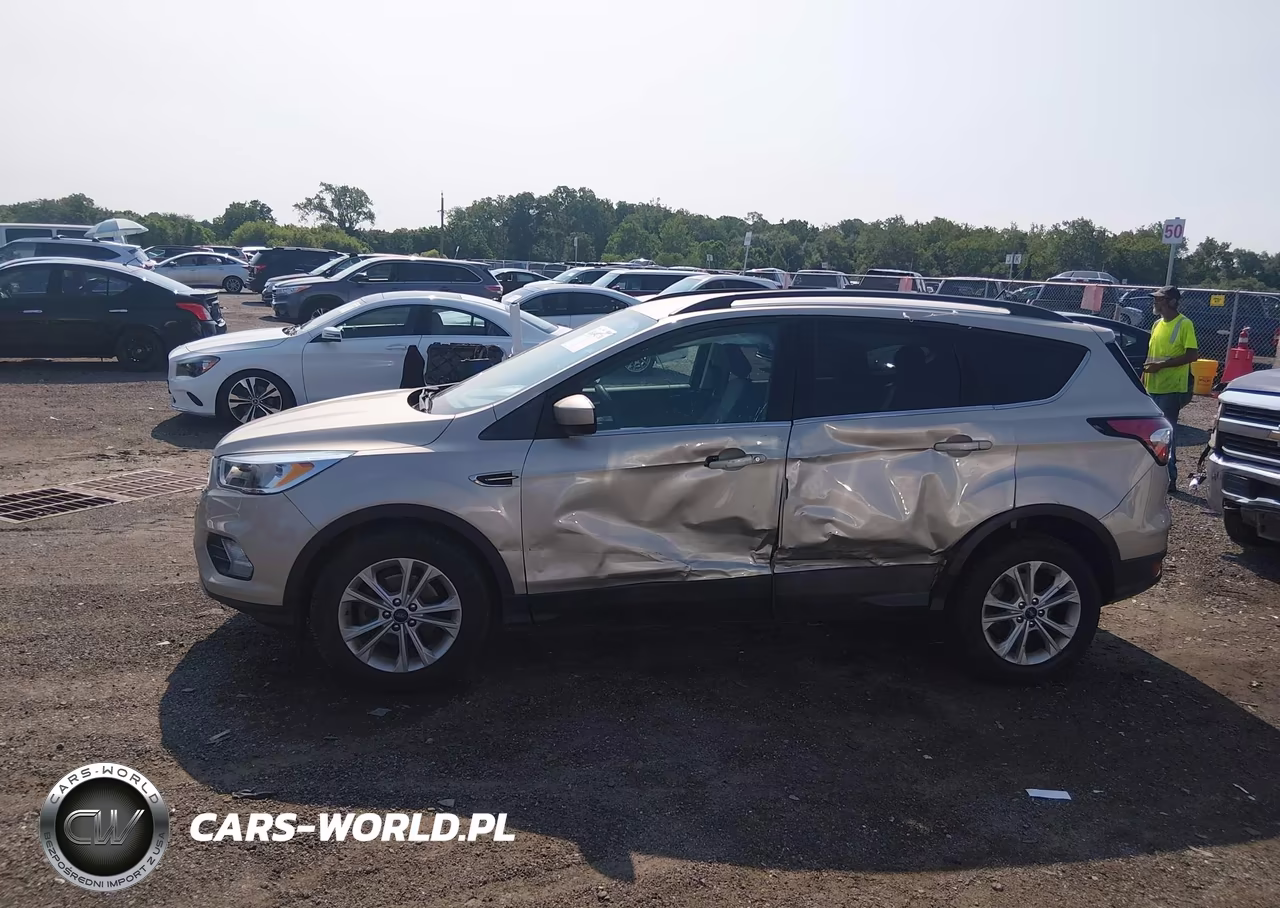 2018 Ford Escape Se VIN:1FMCU0GD0JUC73939 - 14