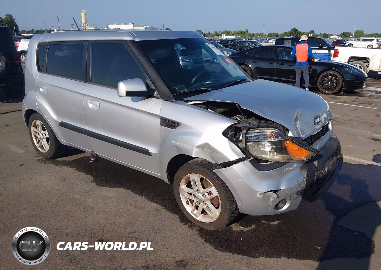 2010 Kia Soul +
