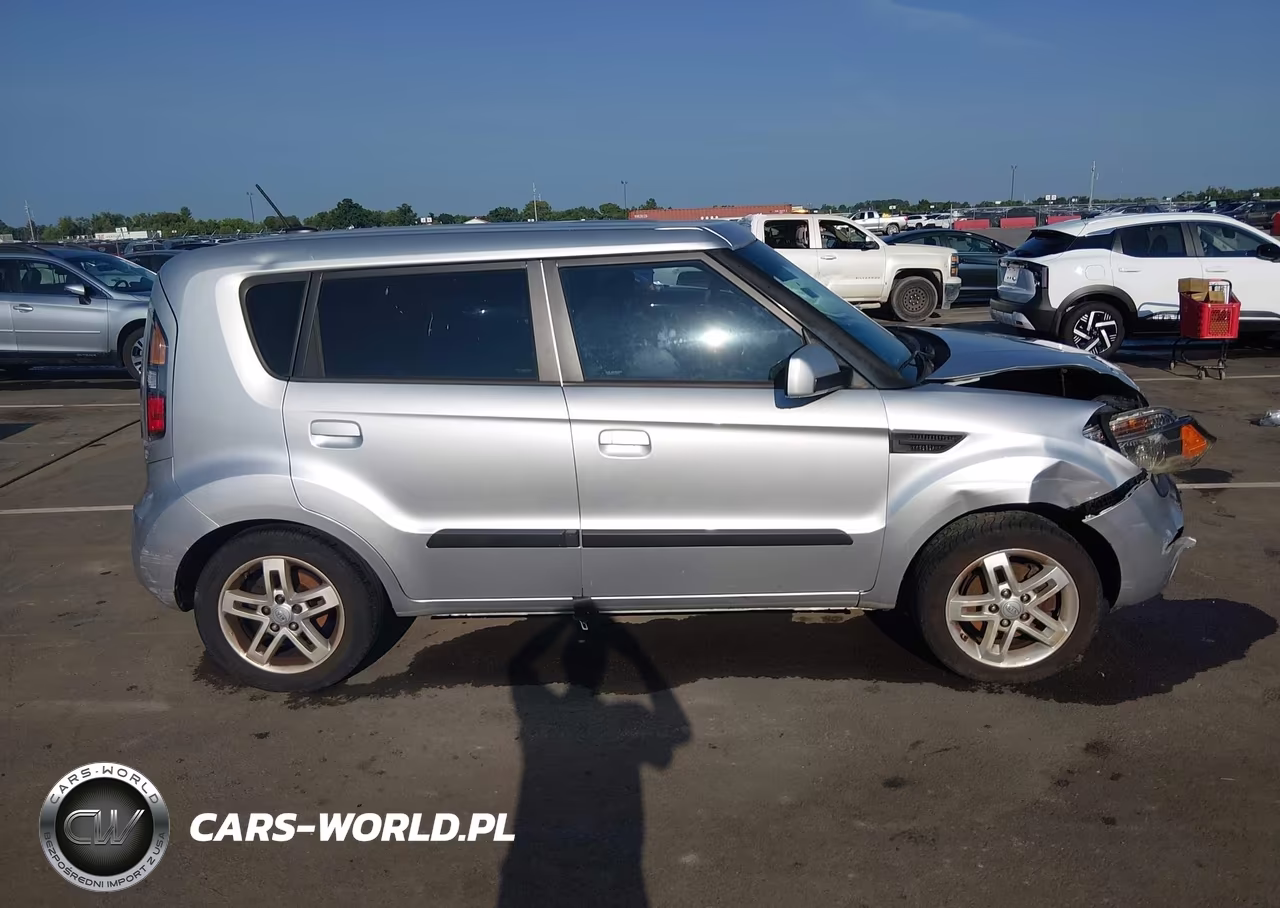2010 Kia Soul + VIN:KNDJT2A24A7106628 - 13