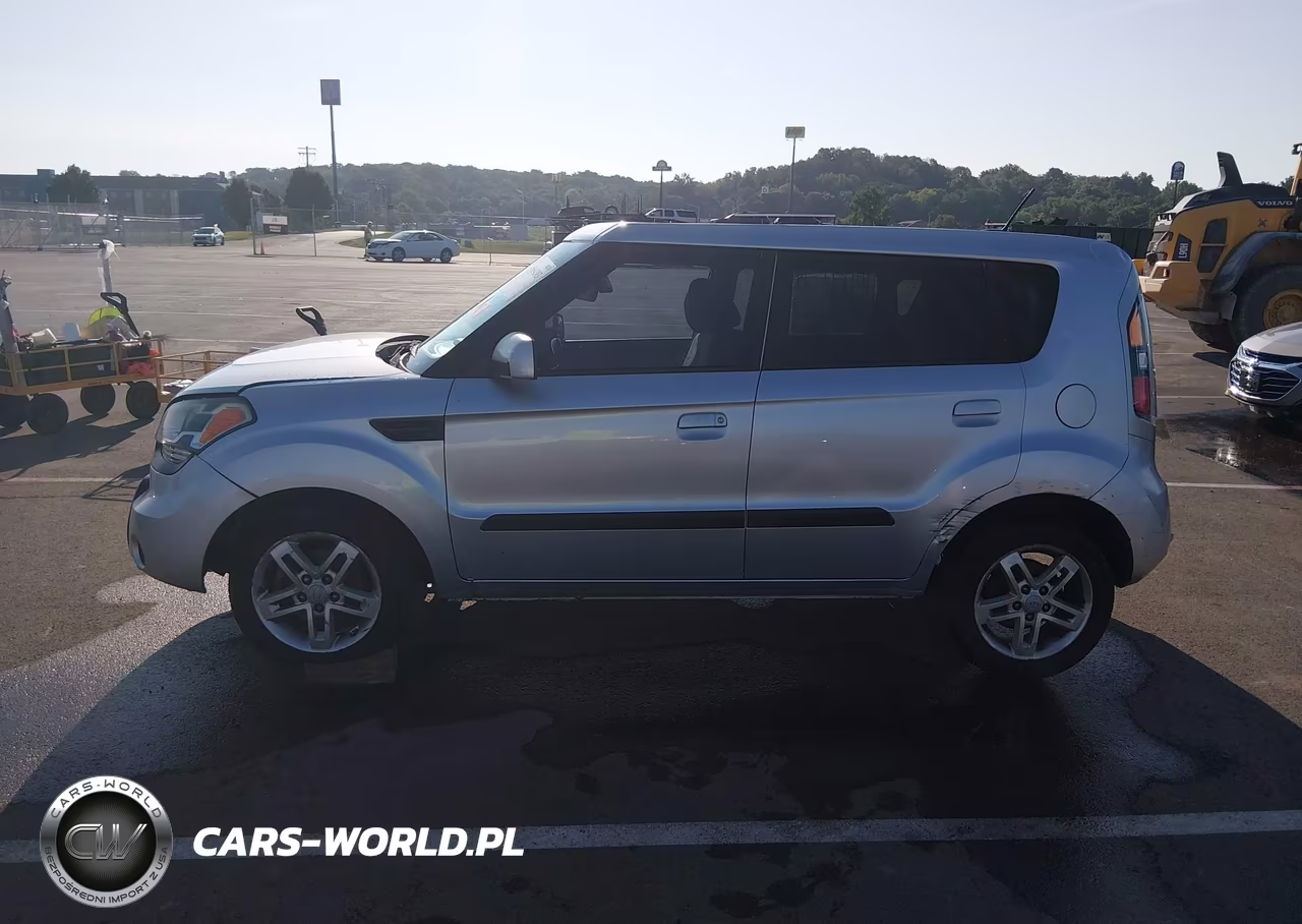 2010 Kia Soul + VIN:KNDJT2A24A7106628 - 14