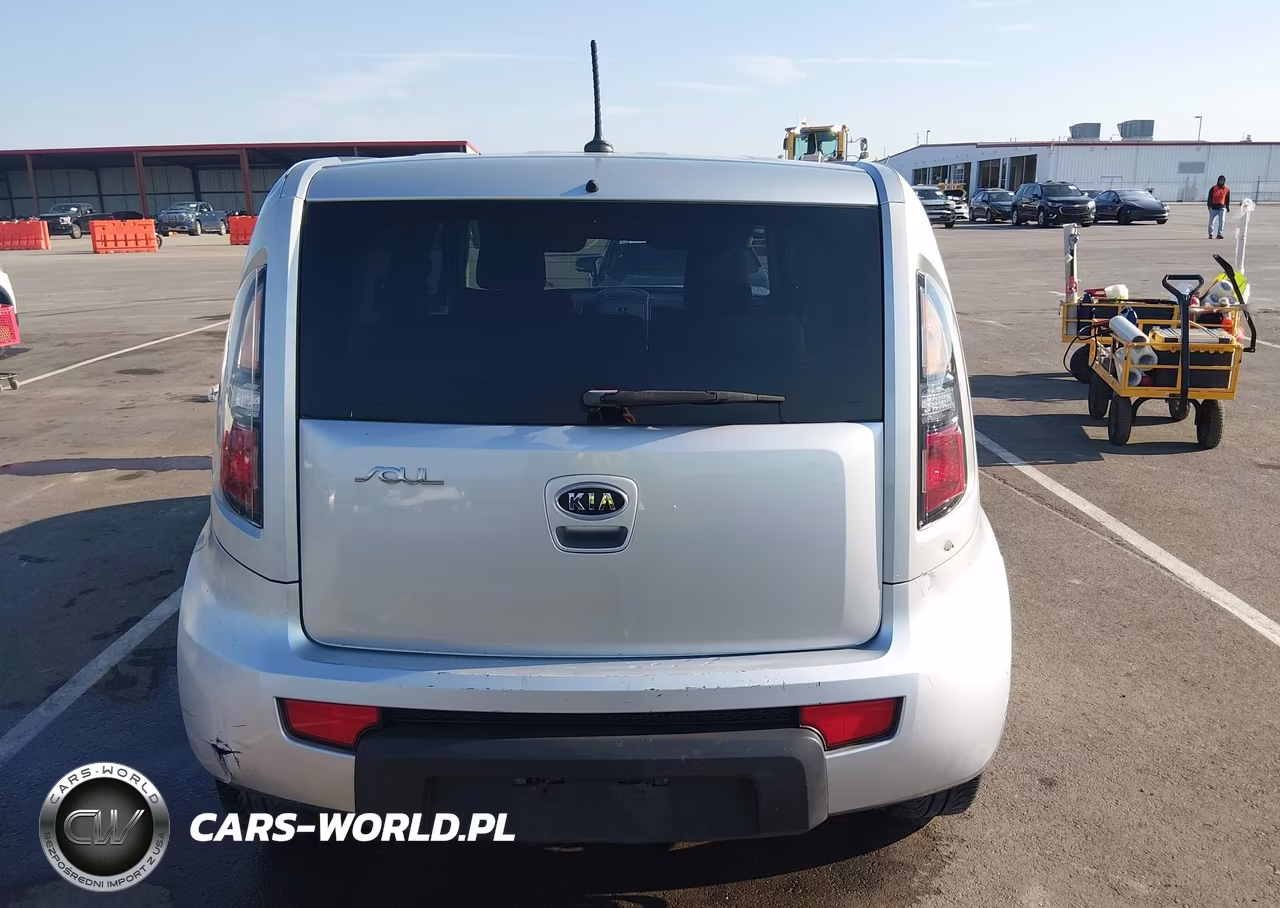 2010 Kia Soul + VIN:KNDJT2A24A7106628 - 16
