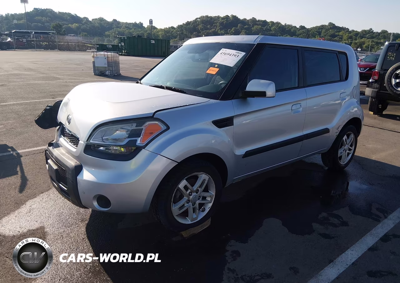 2010 Kia Soul + VIN:KNDJT2A24A7106628 - 2