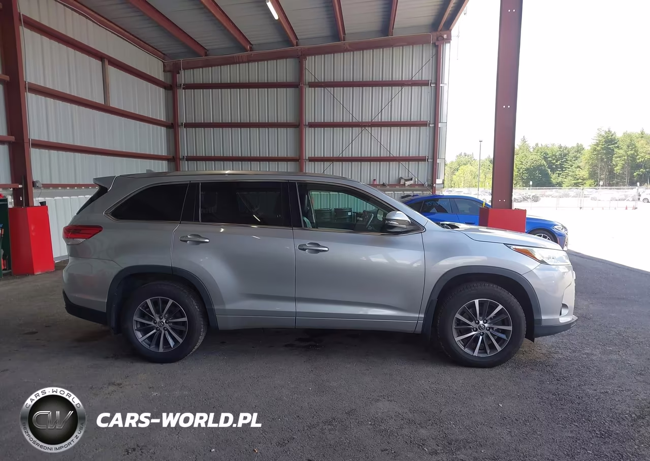2017 Toyota Highlander Xle VIN:5TDJZRFH9HS377124 - 13