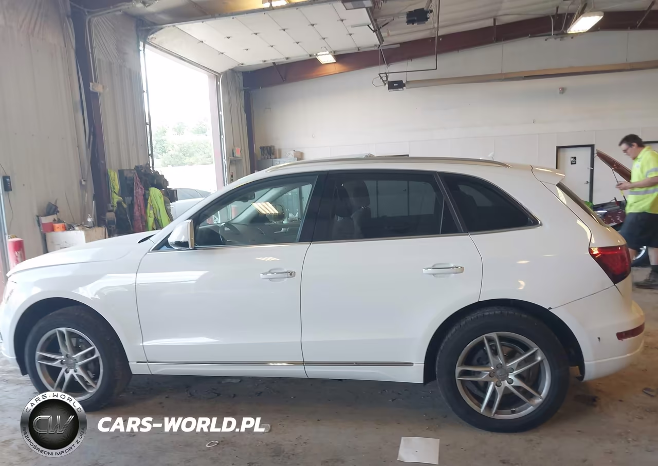 2015 Audi Q5 2.0T Premium VIN:WA1LFAFP9FA081776 - 14