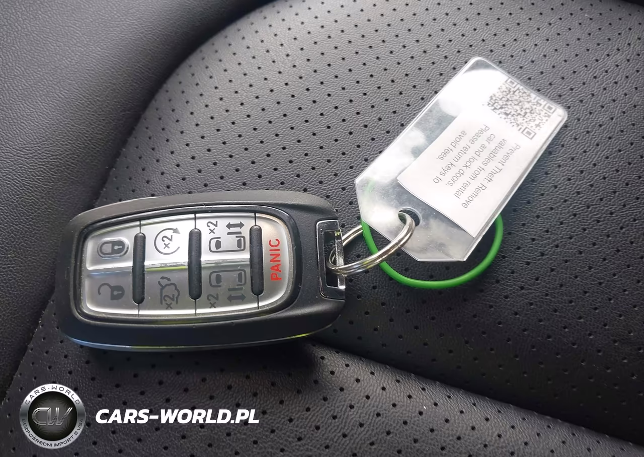 2024 Chrysler Pacifica Touring L VIN:2C4RC1BG5RR136576 - 11
