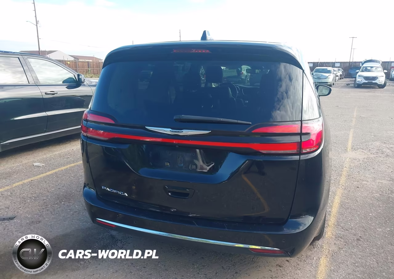 2024 Chrysler Pacifica Touring L VIN:2C4RC1BG5RR136576 - 16