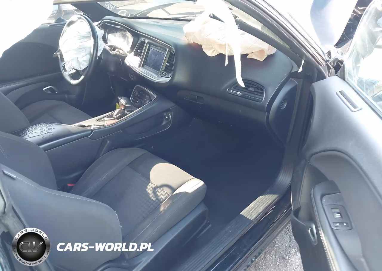 2019 Dodge Challenger Sxt VIN:2C3CDZAG5KH627779 - 5