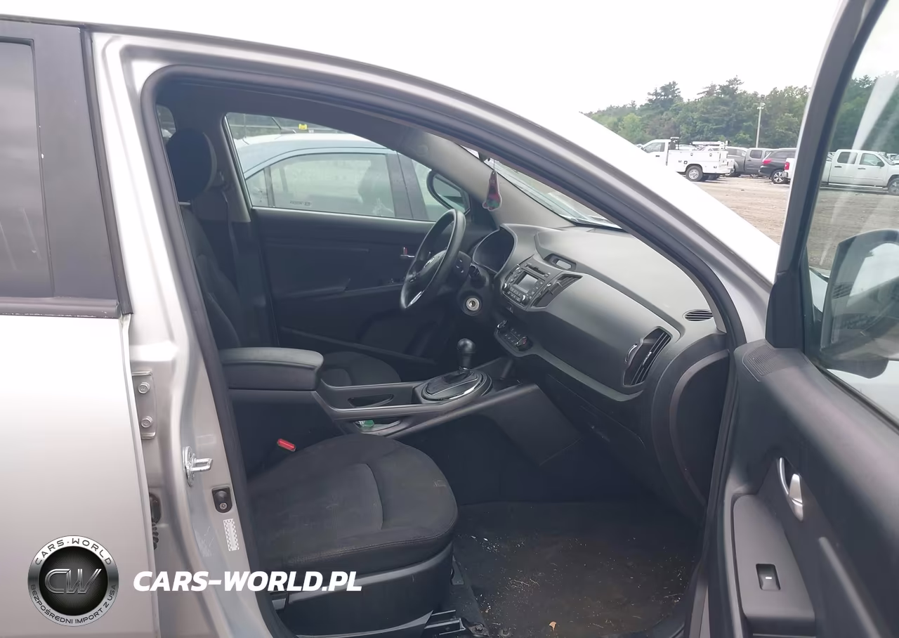 2012 Kia Sportage Lx VIN:KNDPB3A29C7310766 - 5