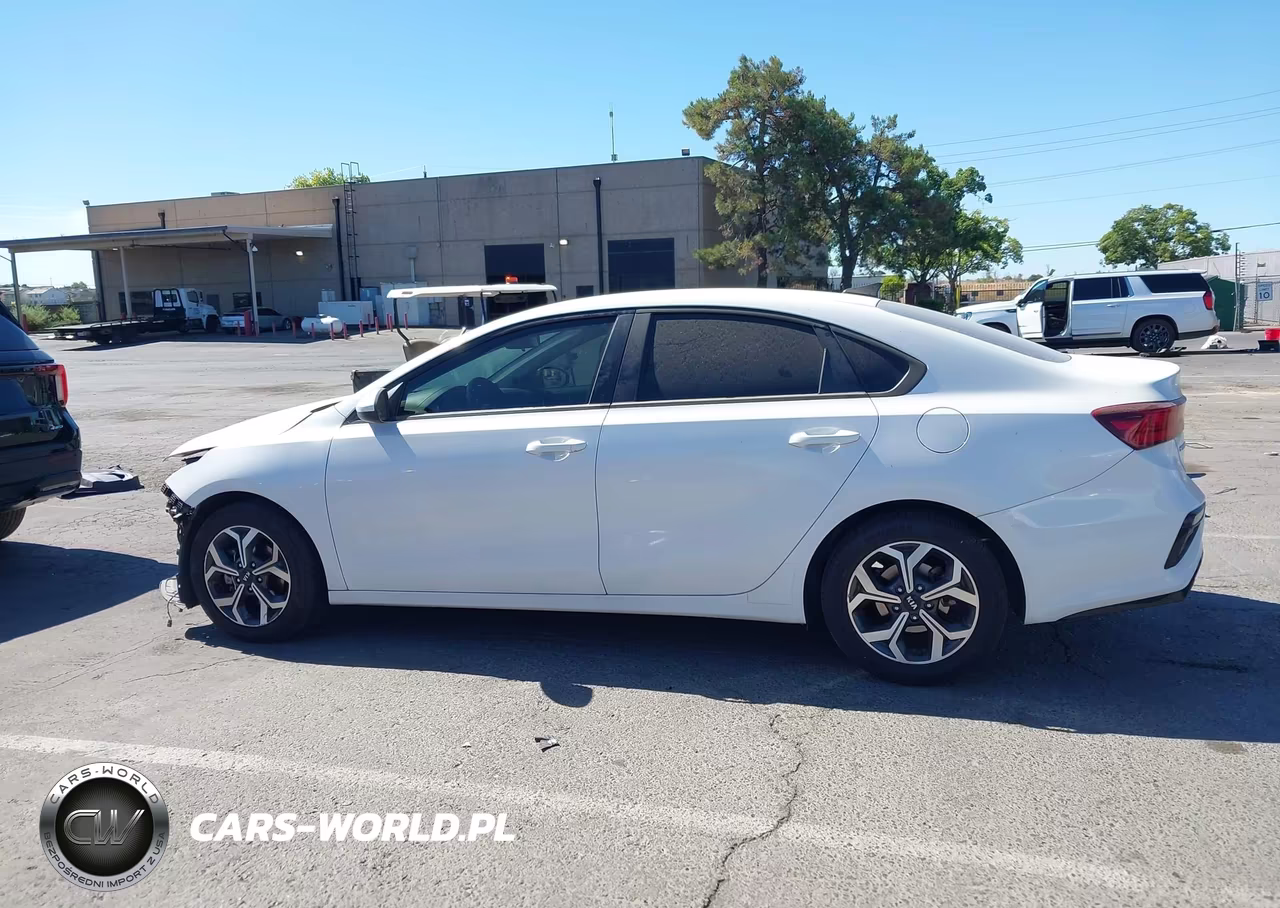 2020 Kia Forte Lxs VIN:3KPF24AD3LE256206 - 15