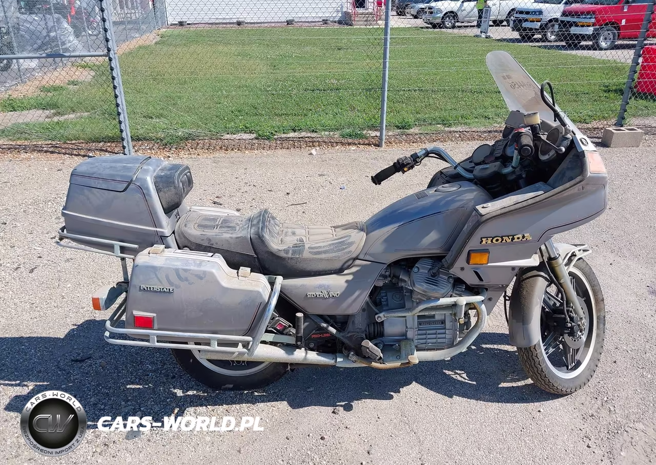 1982 Honda Gl500 I VIN:JH2PC0215CM100594 - 12