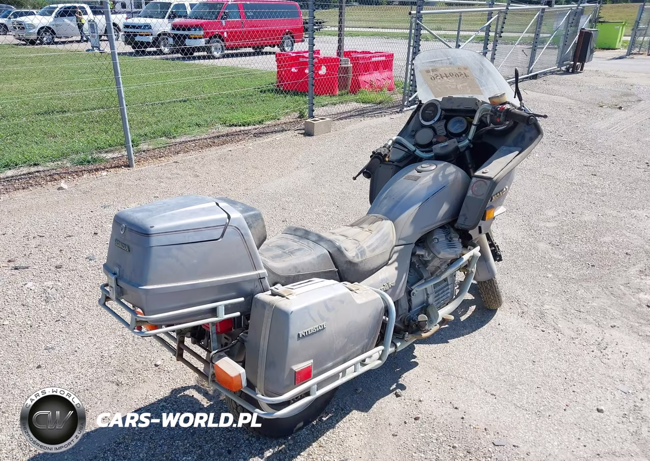 1982 Honda Gl500 I VIN:JH2PC0215CM100594 - 4