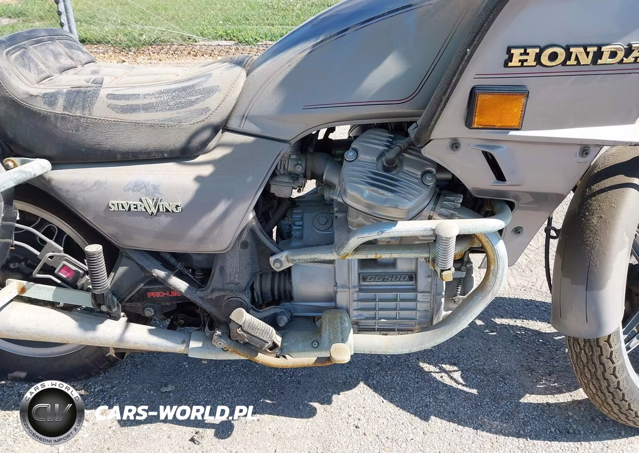 1982 Honda Gl500 I VIN:JH2PC0215CM100594 - 8