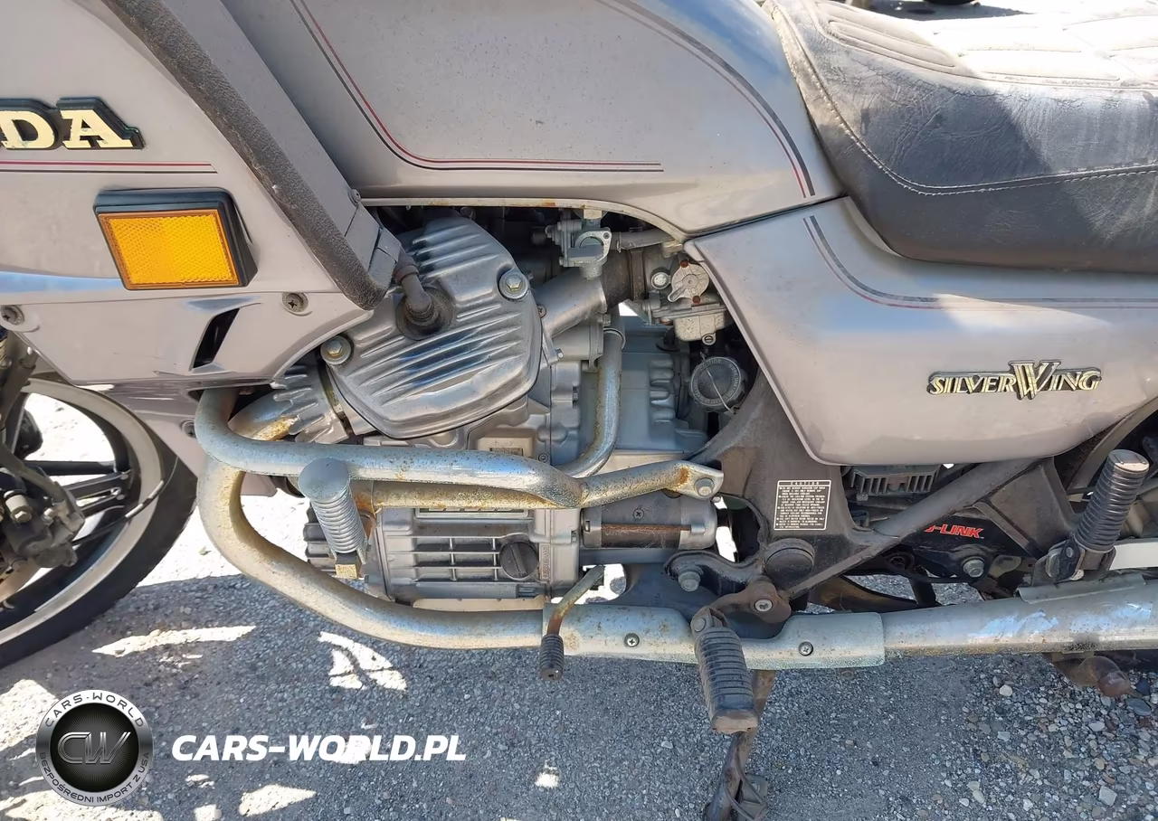 1982 Honda Gl500 I VIN:JH2PC0215CM100594 - 9