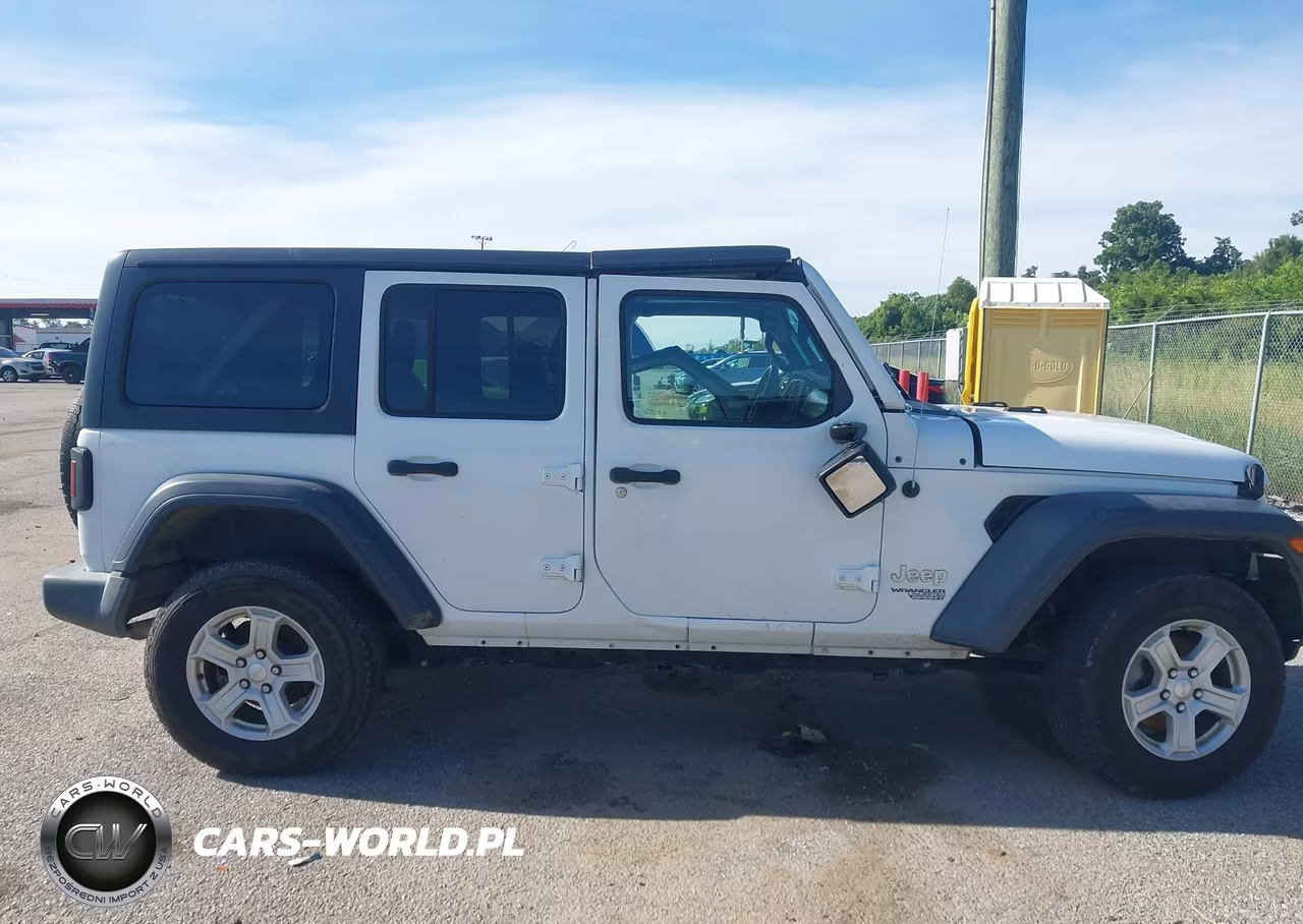 2020 Jeep Wrangler Unlimited Sport S 4X4 VIN:1C4HJXDG4LW297260 - 13