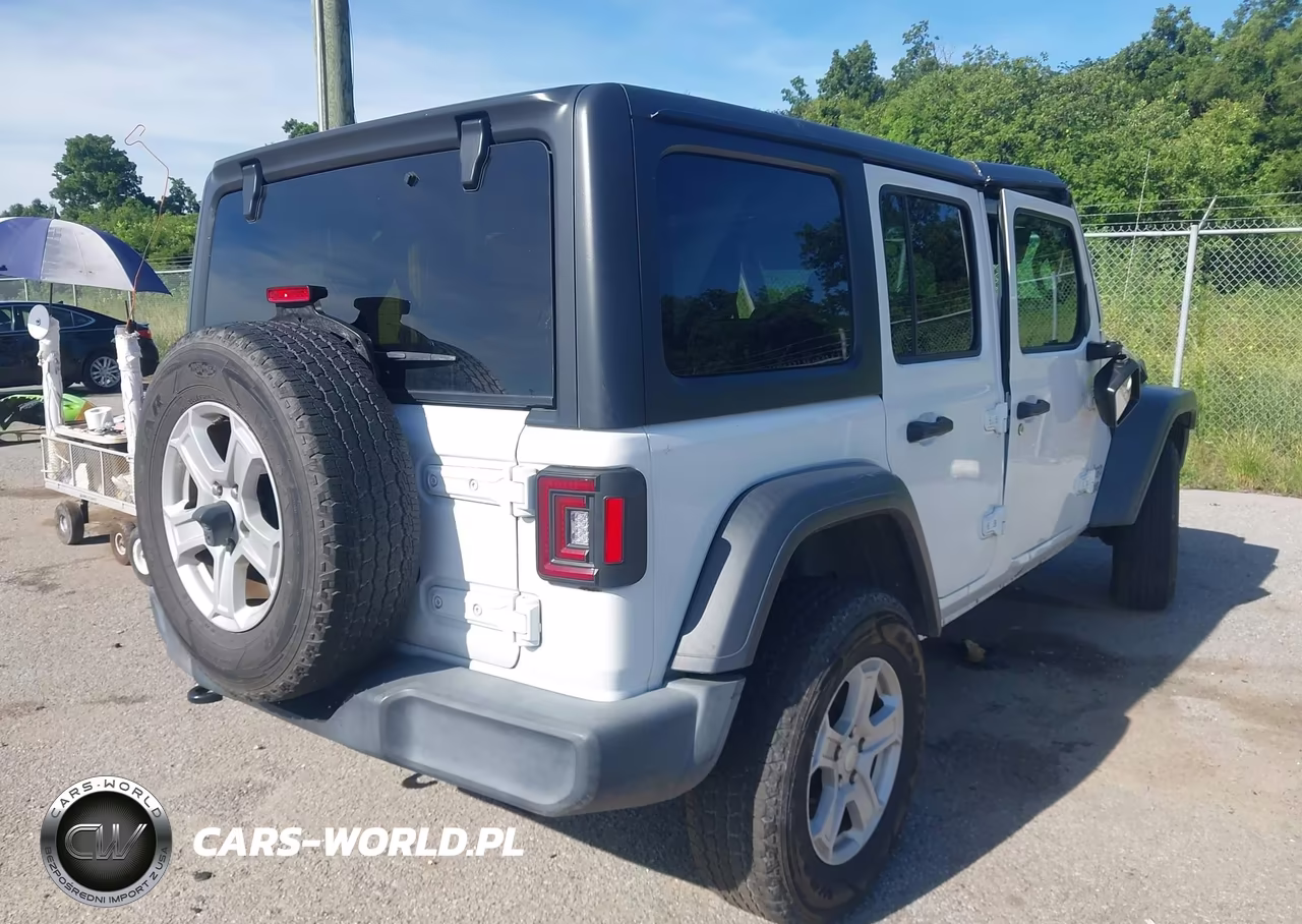 2020 Jeep Wrangler Unlimited Sport S 4X4 VIN:1C4HJXDG4LW297260 - 4
