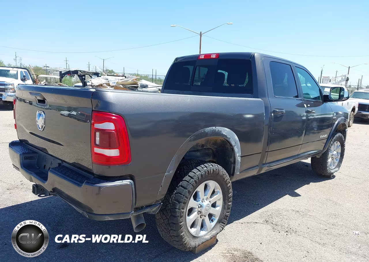 2019 Ram 2500 VIN:3C6UR5FL2KG607920 - 4