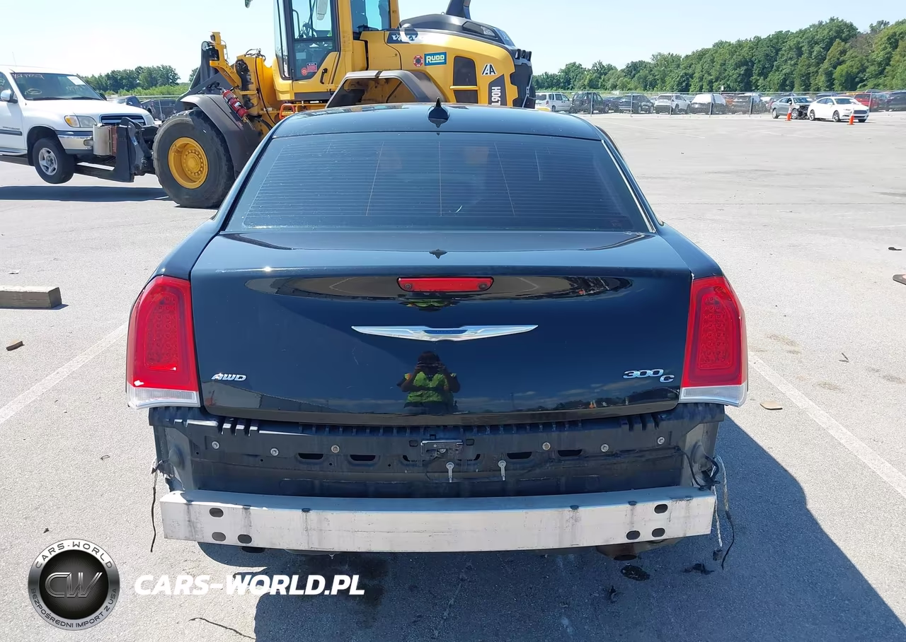 2017 Chrysler 300C Awd VIN:2C3CCAKGXHH566764 - 16