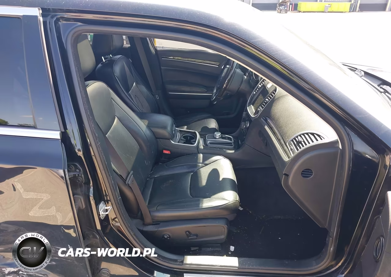 2017 Chrysler 300C Awd VIN:2C3CCAKGXHH566764 - 5
