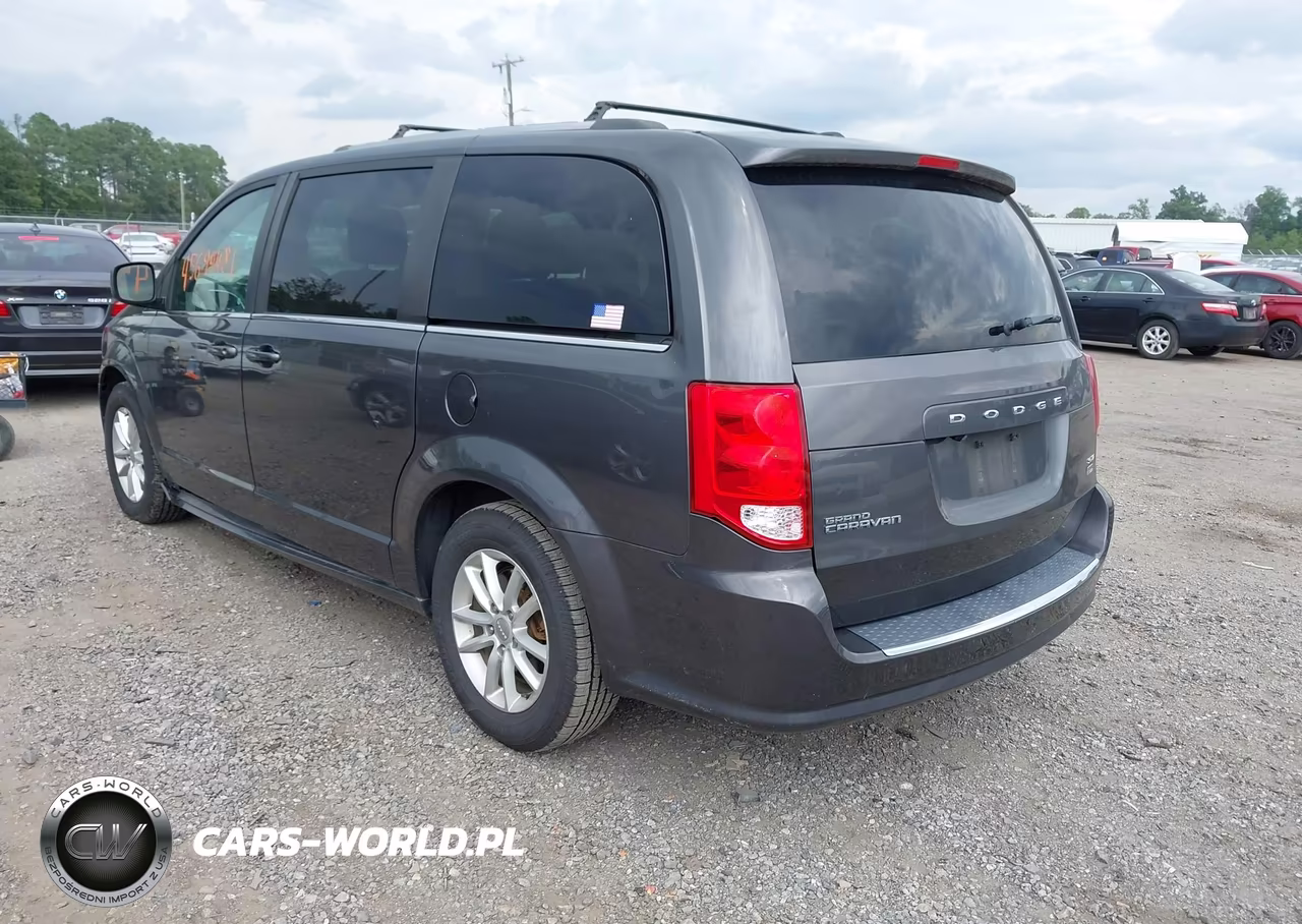 2019 Dodge Grand Caravan Sxt VIN:2C4RDGCG9KR563912 - 3