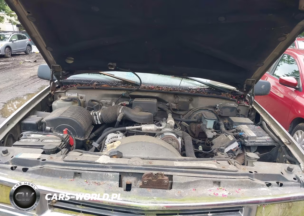 1999 Chevrolet Tahoe Ls VIN:1GNEK13R2XJ498956 - 10