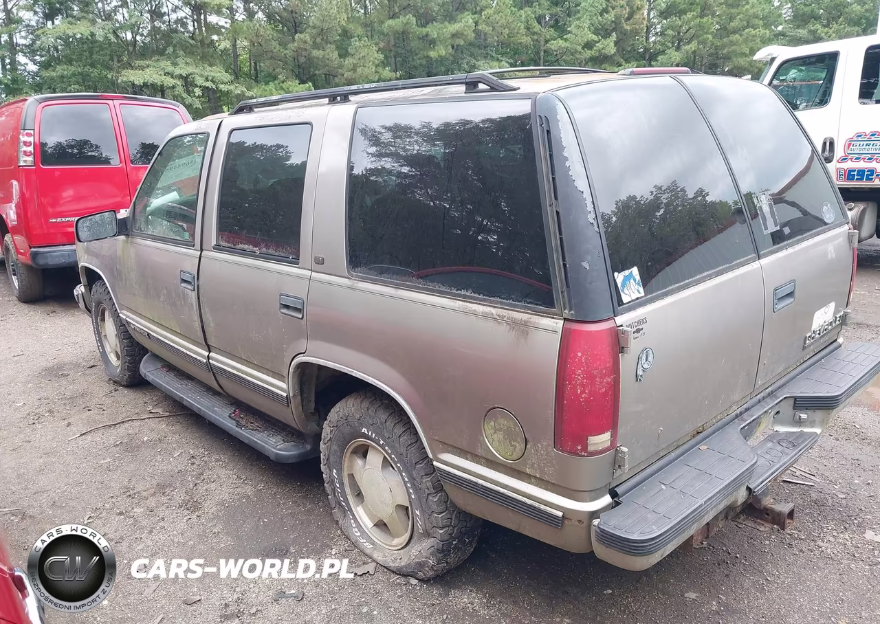 1999 Chevrolet Tahoe Ls VIN:1GNEK13R2XJ498956 - 3