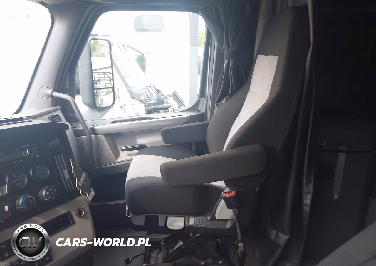 2019 Freightliner New Cascadia 126 VIN:3AKJHHDR7KSKB4577 - 7