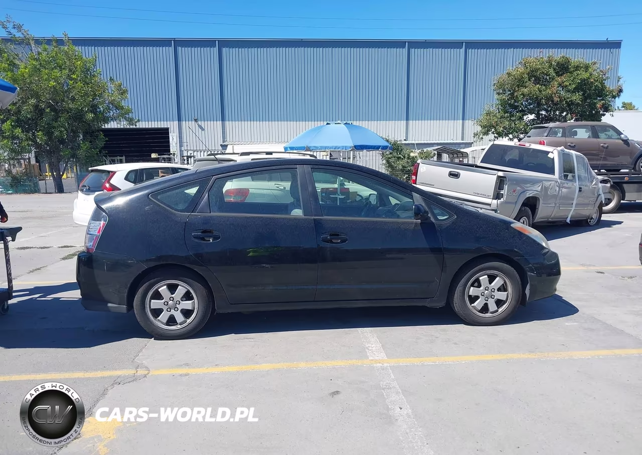 2004 Toyota Prius VIN:JTDKB20UX40077563 - 13