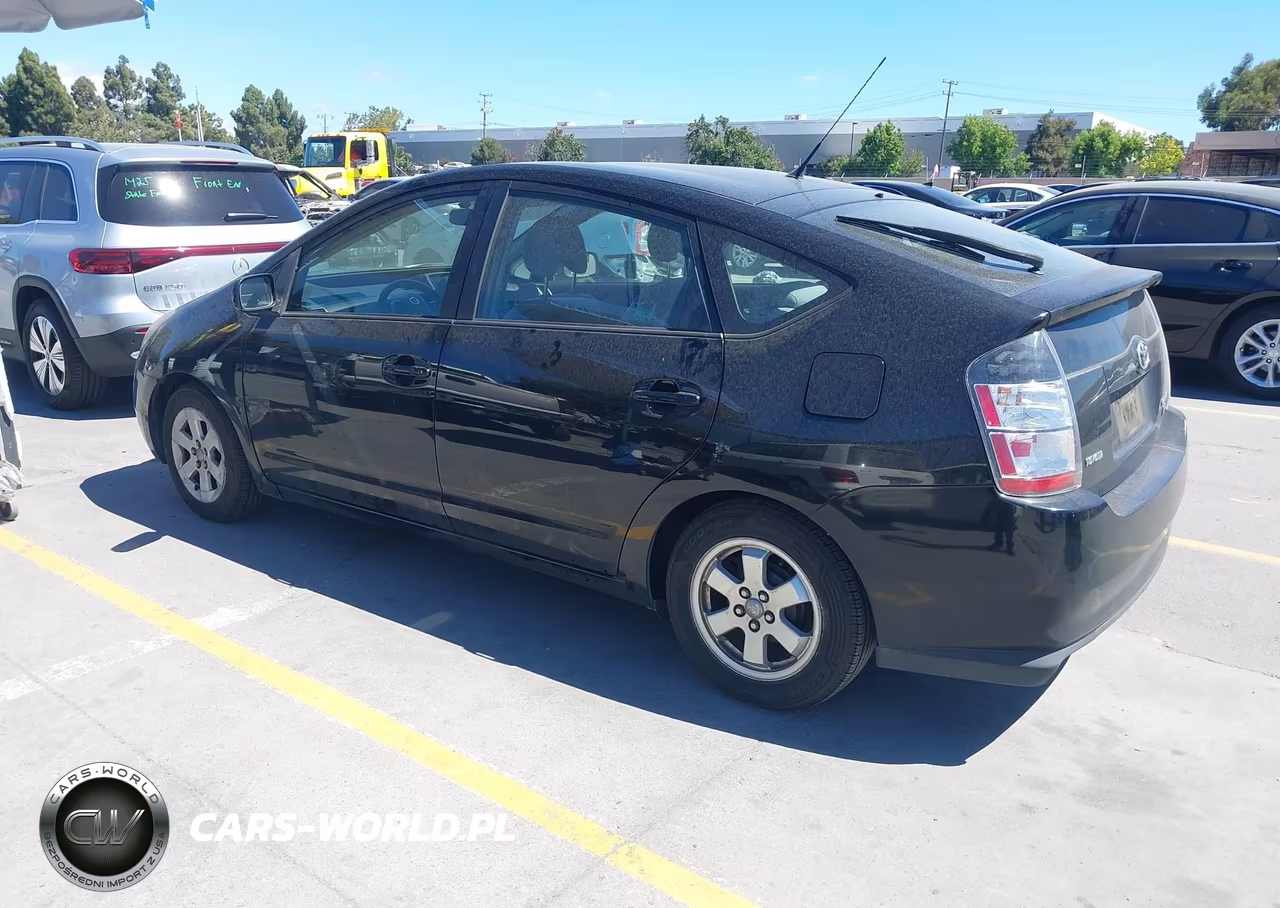 2004 Toyota Prius VIN:JTDKB20UX40077563 - 3