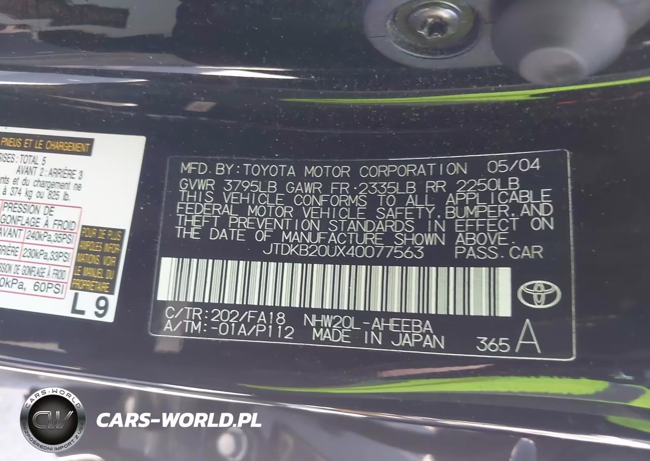 2004 Toyota Prius VIN:JTDKB20UX40077563 - 9