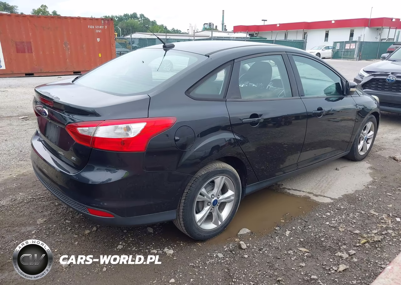 2013 Ford Focus Se VIN:1FADP3F26DL141625 - 4