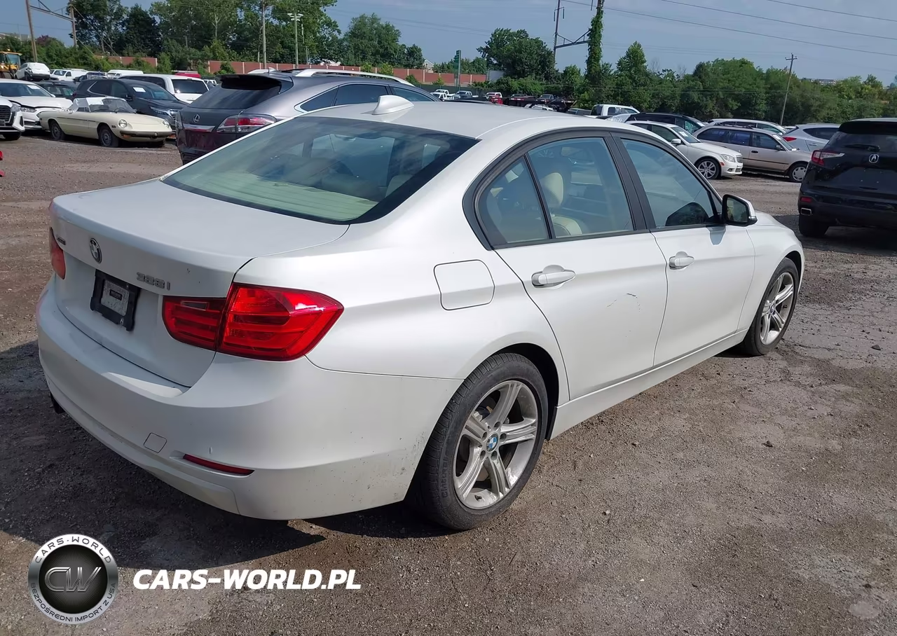 2013 BMW 328I xDrive VIN:WBA3B3C54DF530648 - 4