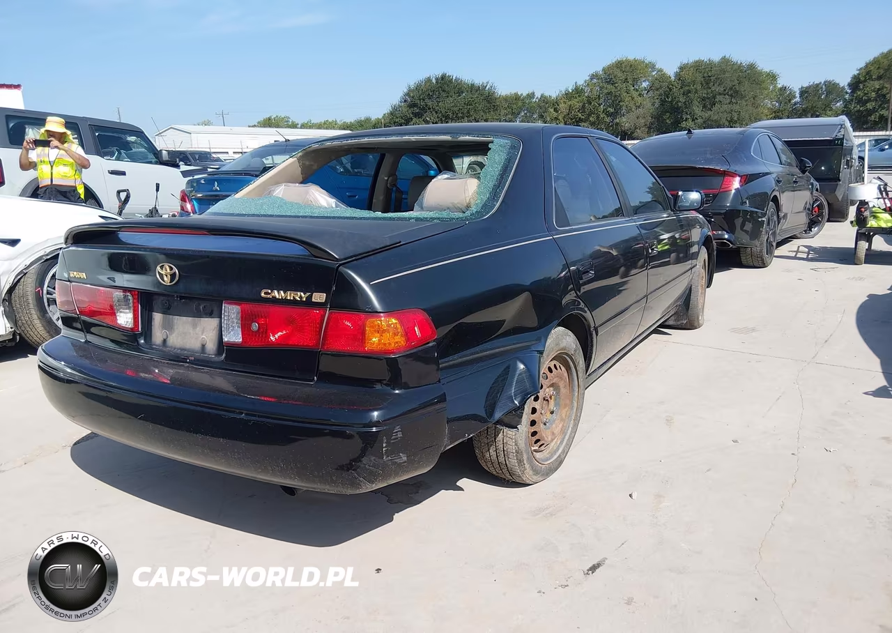 2000 Toyota Camry Le VIN:JT2BG22K4Y0455520 - 4
