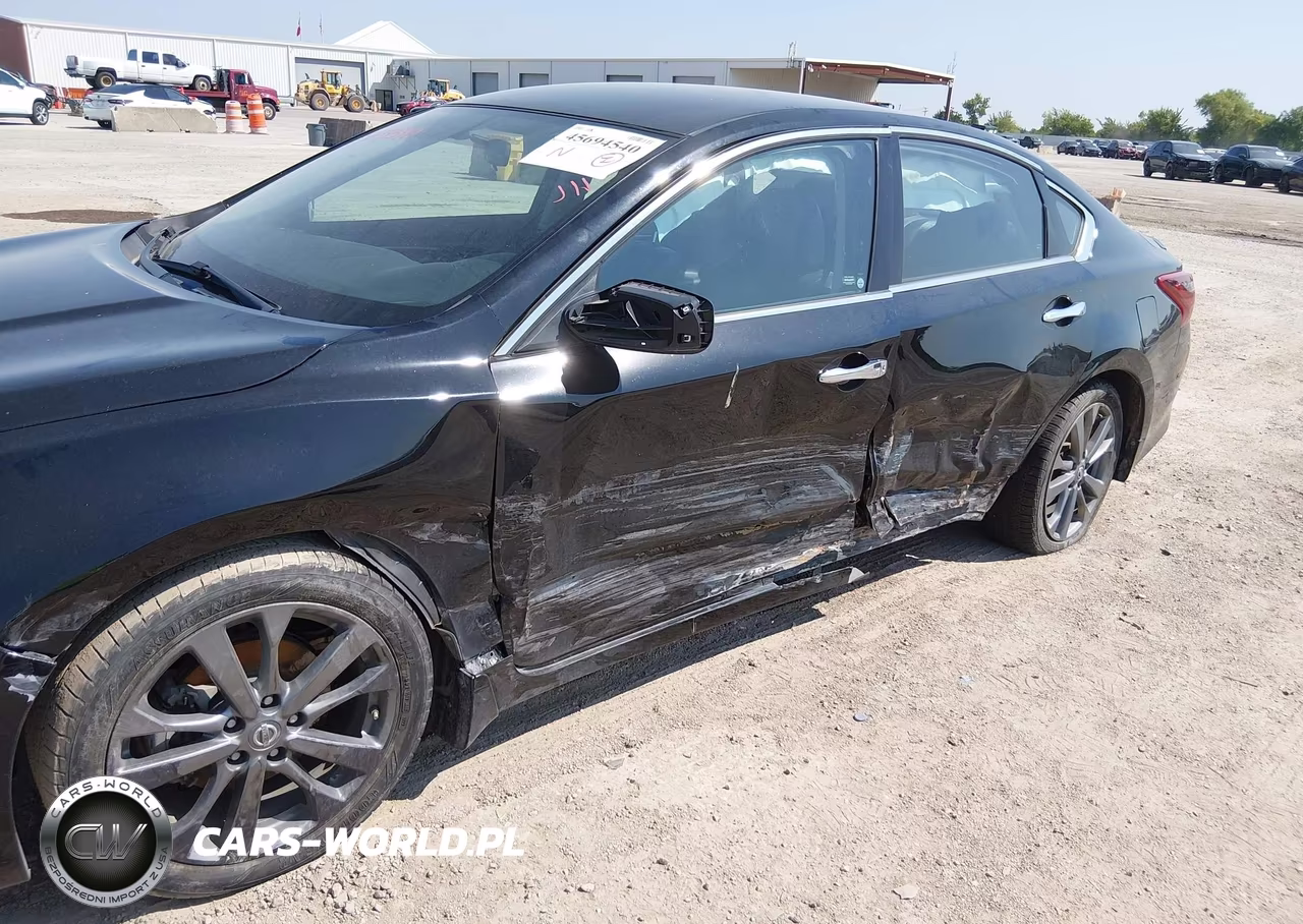 2018 Nissan Altima 2.5 Sr VIN:1N4AL3AP0JC272448 - 17