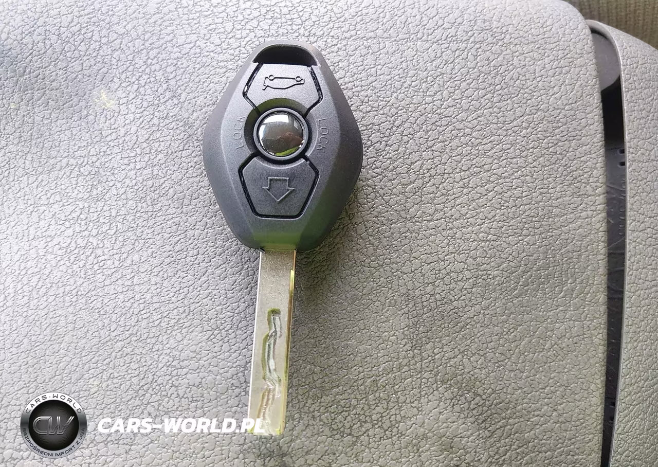 2003 BMW 3 Series 330I VIN:WBAEV53443KM26248 - 11