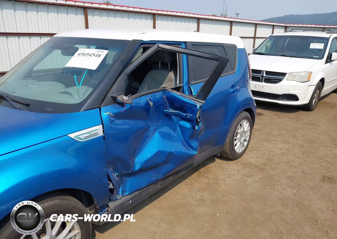 2015 Kia Soul Ev + VIN:KNDJX3AE7F7001223 - 11
