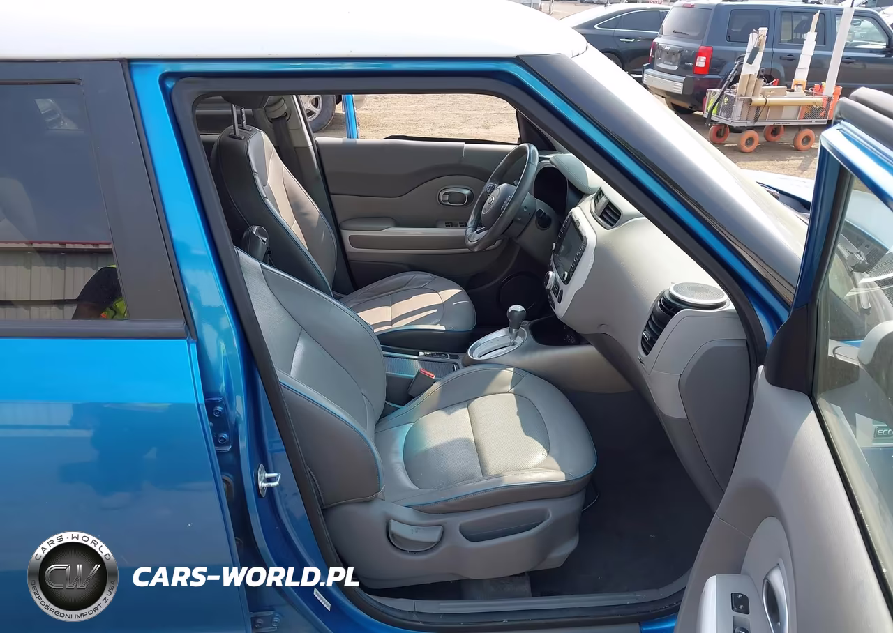 2015 Kia Soul Ev + VIN:KNDJX3AE7F7001223 - 5