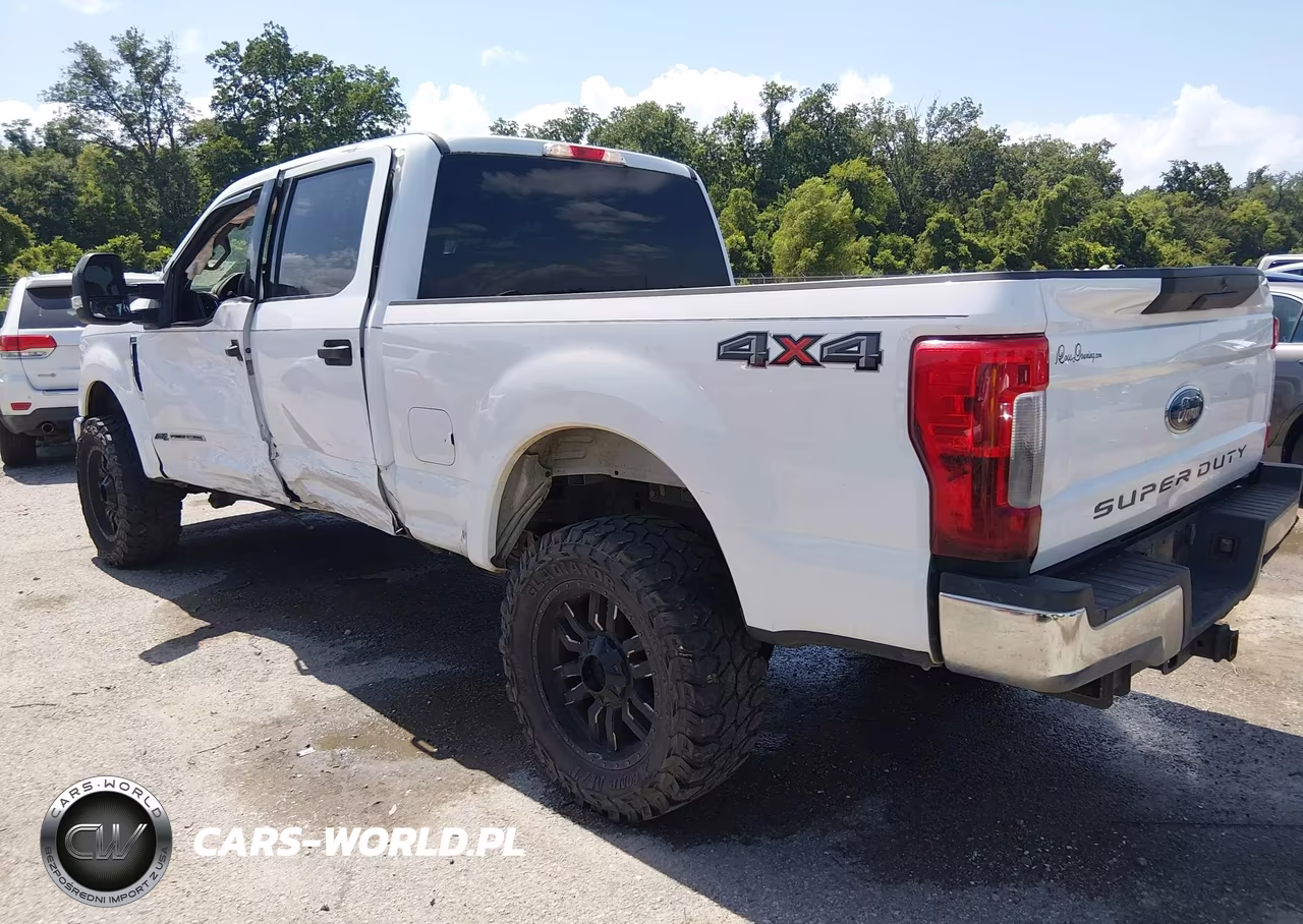 2017 Ford F-250 Xlt VIN:1FT7W2BT0HEC64950 - 3
