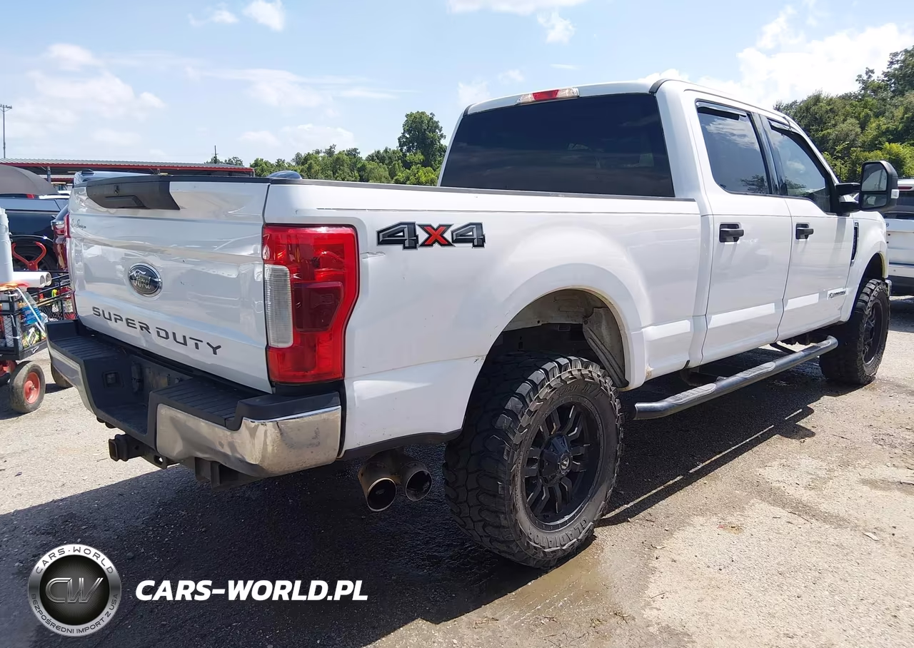 2017 Ford F-250 Xlt VIN:1FT7W2BT0HEC64950 - 4