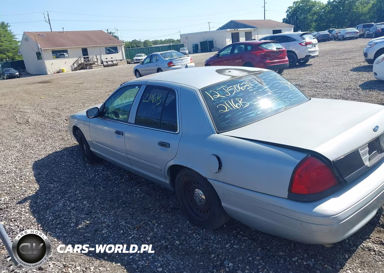 2001 Ford Crown Victoria Police Interceptor VIN:2FAFP71W91X126769 - 13