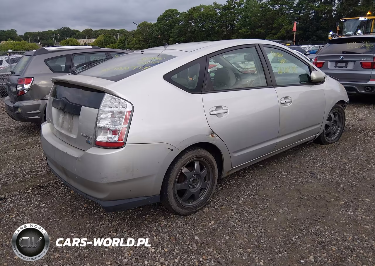 2005 Toyota Prius VIN:JTDKB20U050117800 - 4