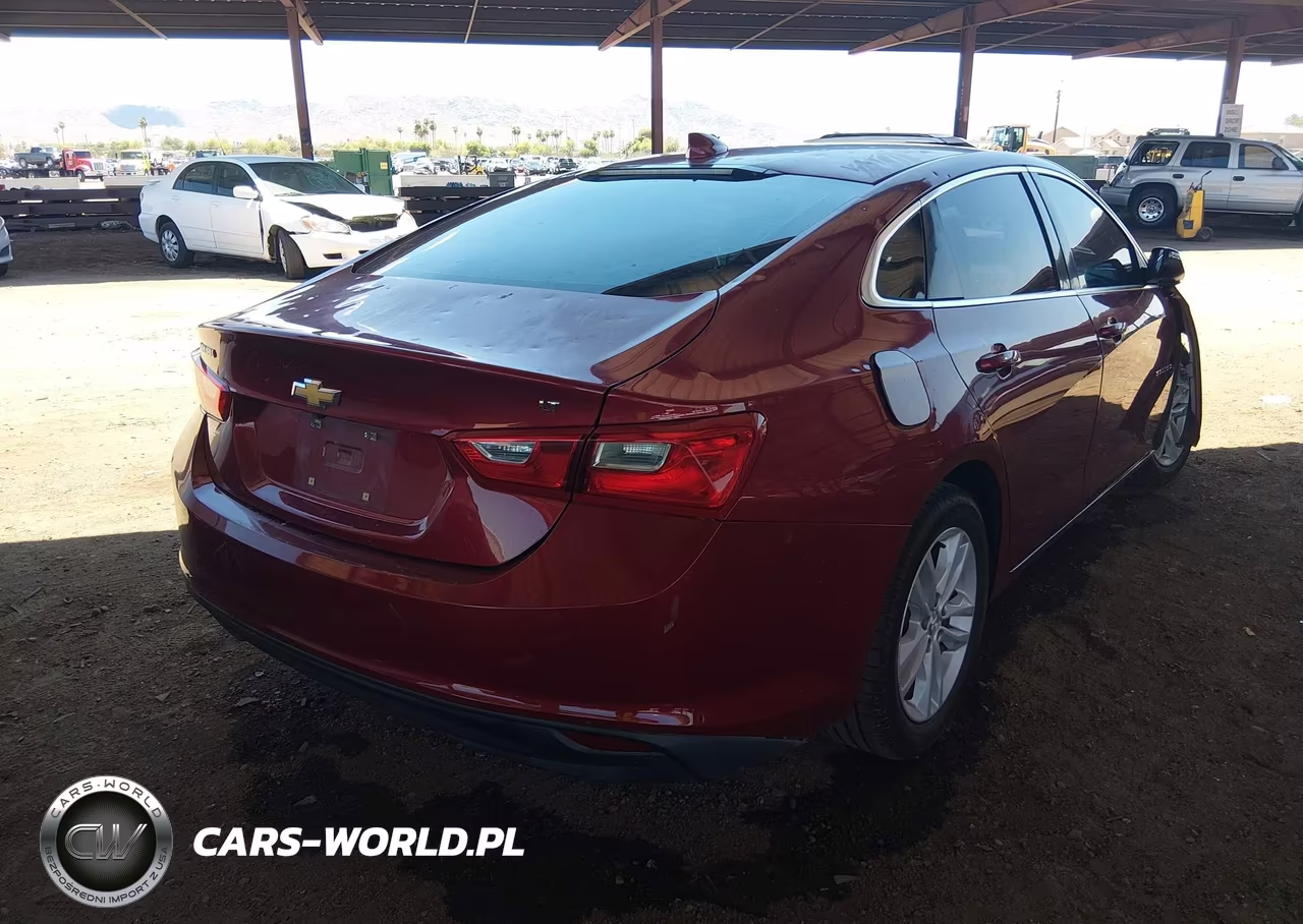 2018 Chevrolet Malibu Lt VIN:1G1ZD5ST2JF218559 - 4