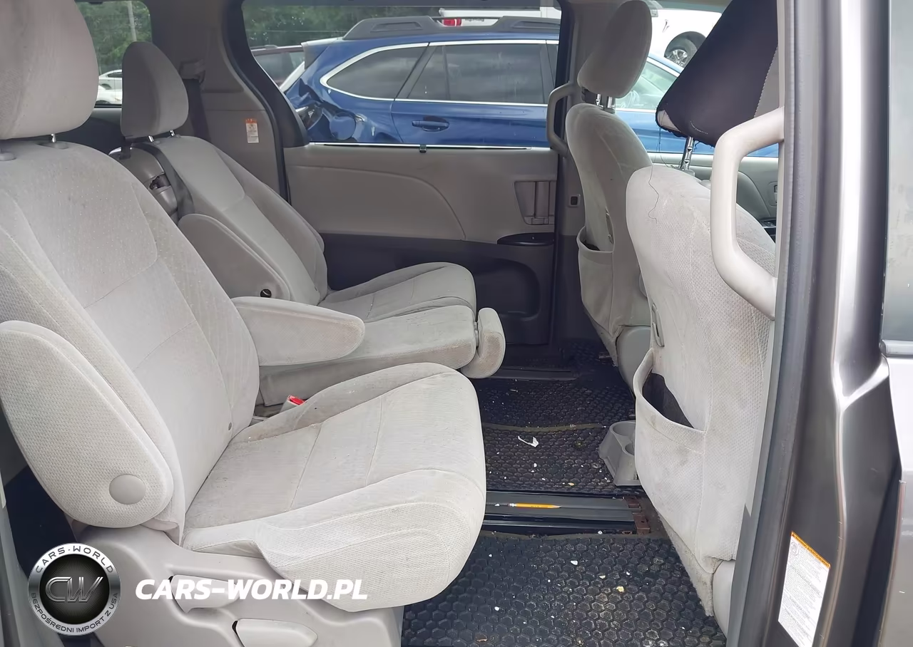 2017 Toyota Sienna Le 8 Passenger VIN:5TDKZ3DC7HS772377 - 8