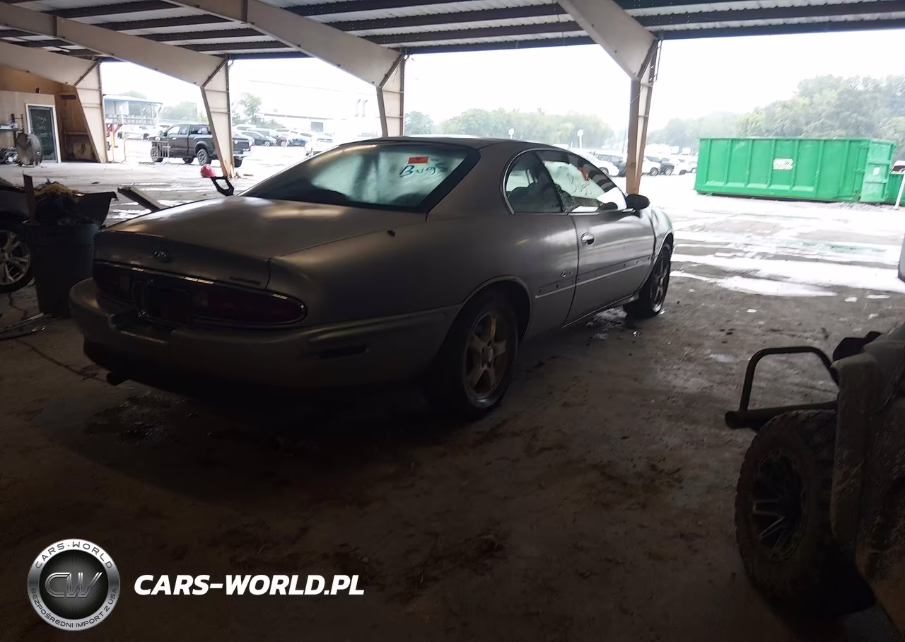 1997 Buick Riviera VIN:1G4GD2214V4708820 - 4