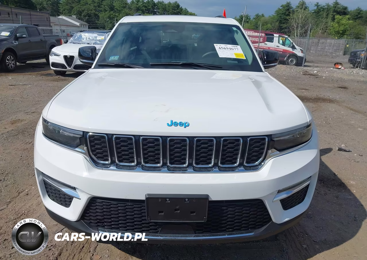 2023 Jeep Grand Cherokee 4Xe VIN:1C4RJYB6XPC665873 - 12