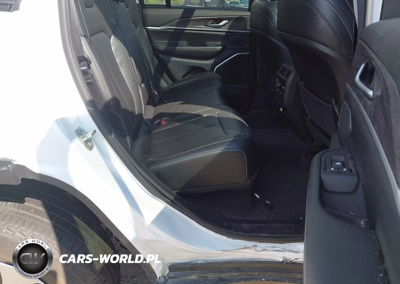 2023 Jeep Grand Cherokee 4Xe VIN:1C4RJYB6XPC665873 - 8